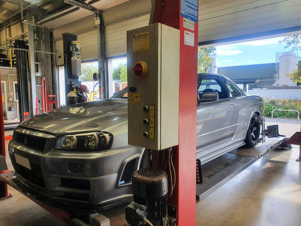 Nissan Skyline R34 GTR V-Spec in for Full Alignment Setup Bush Tyres Spalding