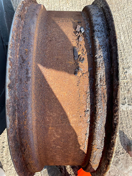 Massey Ferguson wheel before - Bushmobile