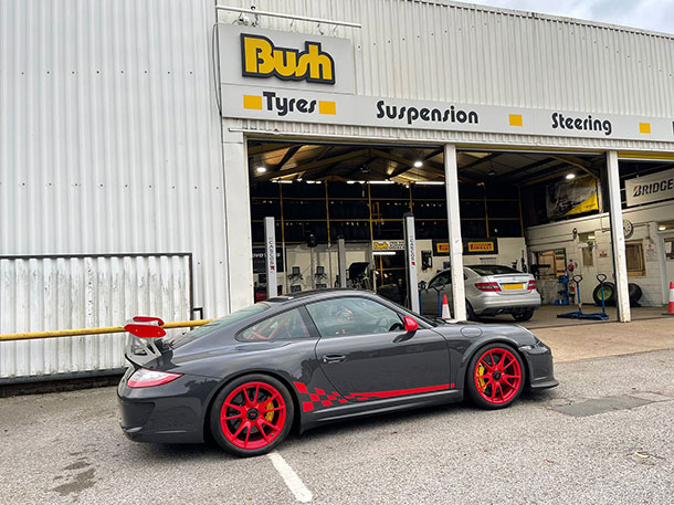 Porsche 997 Gt3 RS Gen-2 in for Wheel Alignment